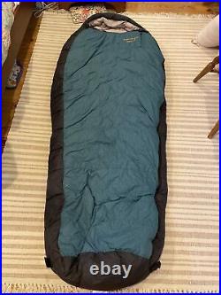 Cabelas Alaskan Guide Model Hybrid Sleeping Bag Down/ Synthetic-20°F RH Reg EUC