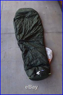 MARMOT EcoPro 30F SYNTHETIC Fill SLEEPING BAG / Regular Left Zip Green