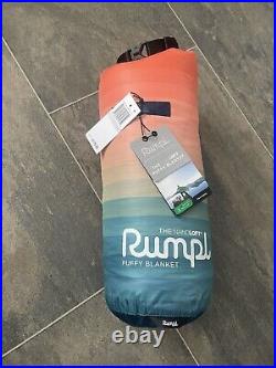 RUMPL NanoLoft Puffy Travel One Person Blanket Patina Pixel Fade