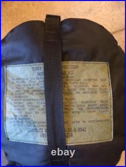 US ARMY ISSUE 3 PIECE MODULAR SLEEPING BAG SYSTEM missing one part