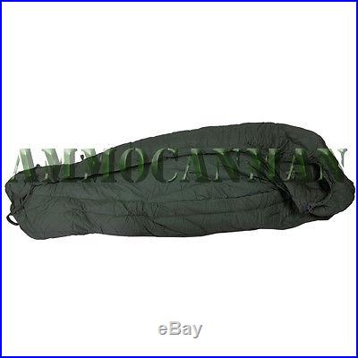 US MILITARY ISSUE EXTREME COLD WEATHER SLEEPING BAG IN OD GREEN