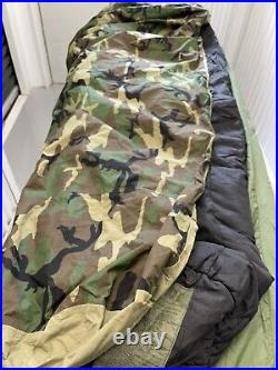 US Military 4 Piece Modular Sleeping Bag Sleep System MSS withG Bivy Woodland Camo