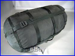 US Military 4 Piece Modular Sleeping Bag Sleep System withGORTEX Bivy excellent