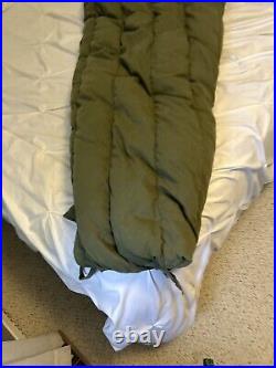 US Military Extreme Cold Weather Sleeping Bag Down/ Polyester Filled With 1983