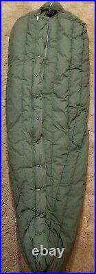 U. S Military Army Extreme Cold Weather Sleeping Bag Poly/Down
