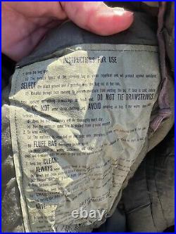 U. S Military Army Extreme Cold Weather Sleeping Bag Poly/Down 8465-01-033-8057