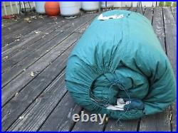 Vintage Eddie Bauer Totem 4 LBS Goose Down Sleeping Bag & VALCRO in blanket