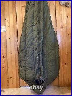 Vintage US Military Down Extreme Cold Weather Type II Mummy Sleeping Bag Green