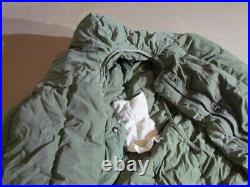 Vintage U. S. Military Extreme Cold Mummy Sleeping Bag 6' feet 6 inch