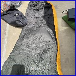 Vintage north face sleeping bag Chameleon Interior Changes Color Yellow 80