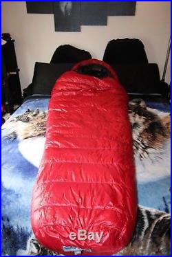 WESTERN MOUNTAINEERING ALPINLITE 20 degree sleeping bag 6 ft left zipper