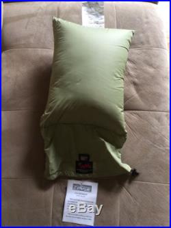 WESTERN MOUNTAINEERING DOWN PILLOW GREEN COLOR MADE IN USA