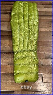 Zpacks Classic Sleeping Bag, 20F size standard medium. Withmatching goose hood